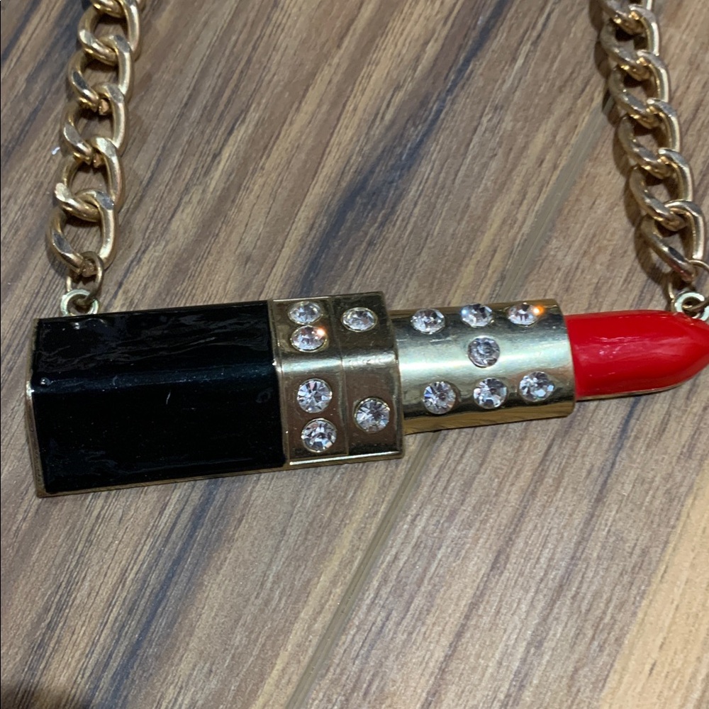 Novelty red lipstick w crystals necklace 18” chain and 3” extender - Picture 2 of 5